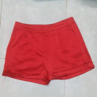 Quần sọt đỏ lưng cao