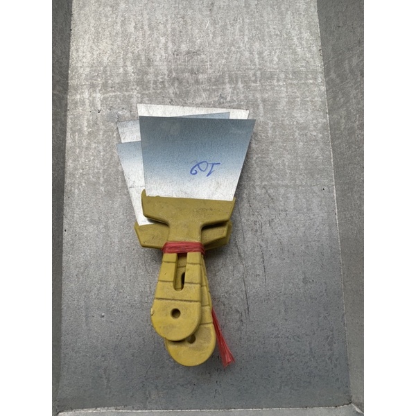 Bay sủi vệ sinh tường, bay sủi sơn