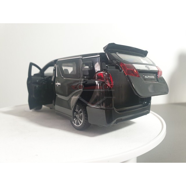 Xe mô hình Toyota Alphard, tỉ lệ 1:32