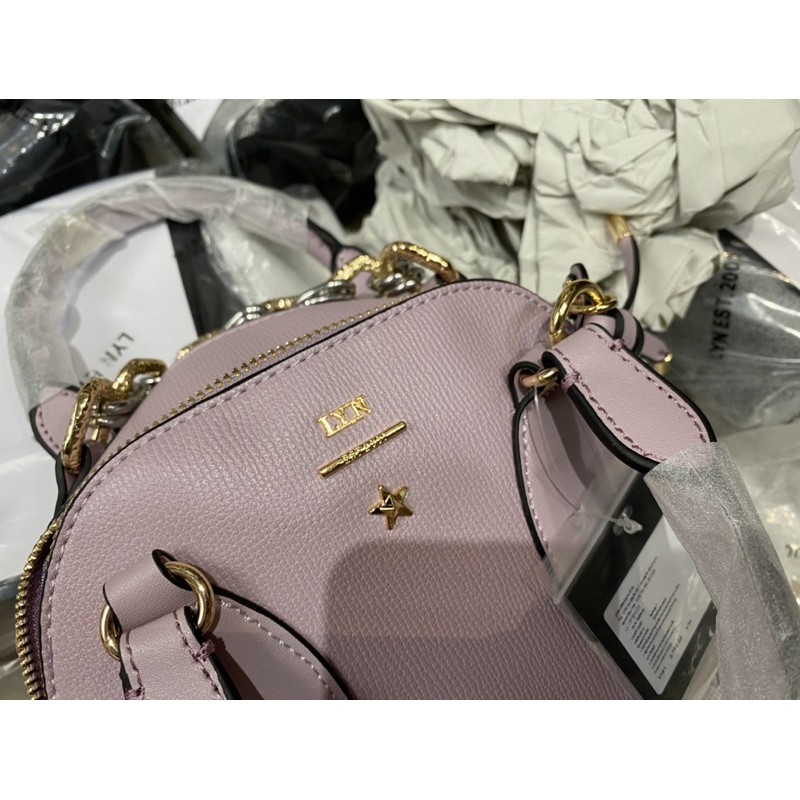 Túi Lyn hến KENNEDY HANDBAGS tay cầm 𝐦𝐚̂̃𝐮 𝐦𝐨̛́𝐢