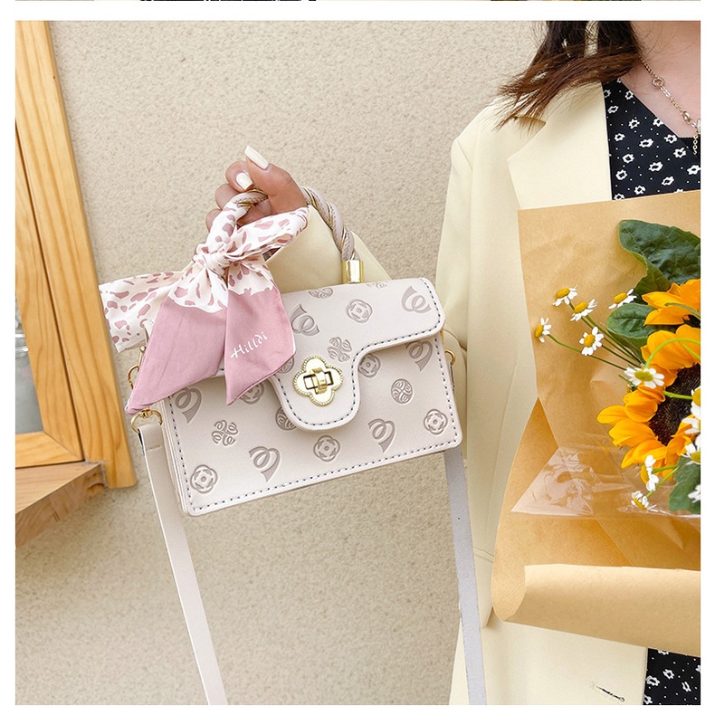 Túi đeo chéo họa tiết hoa anh đào tự làm, túi chất liệu DIY mới nhất thích hợp làm quà tặng dịp lễ