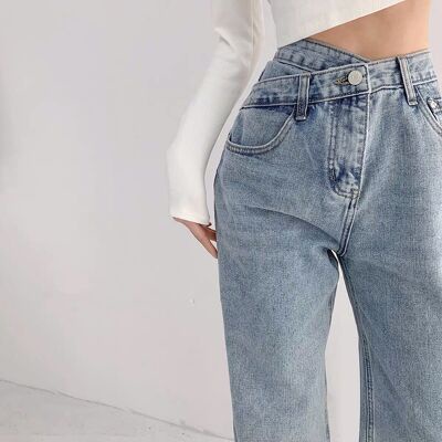 Quần Jeans ống sớ cạp chéo cá tính