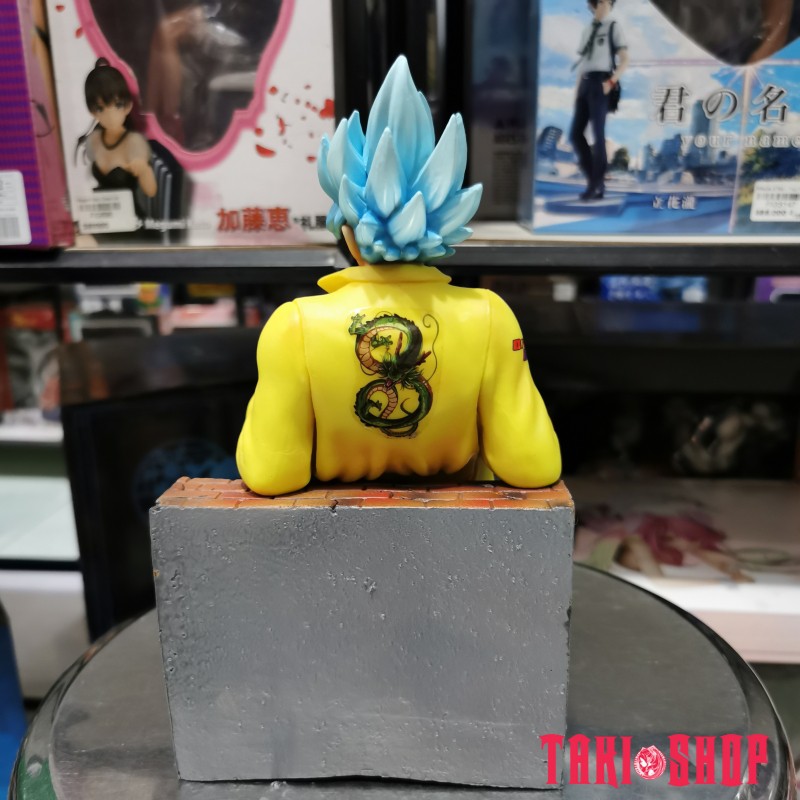 Mô hình figure: Super Saiyan Blue Son Goku Ngồi Bậc Tam Cấp 2020