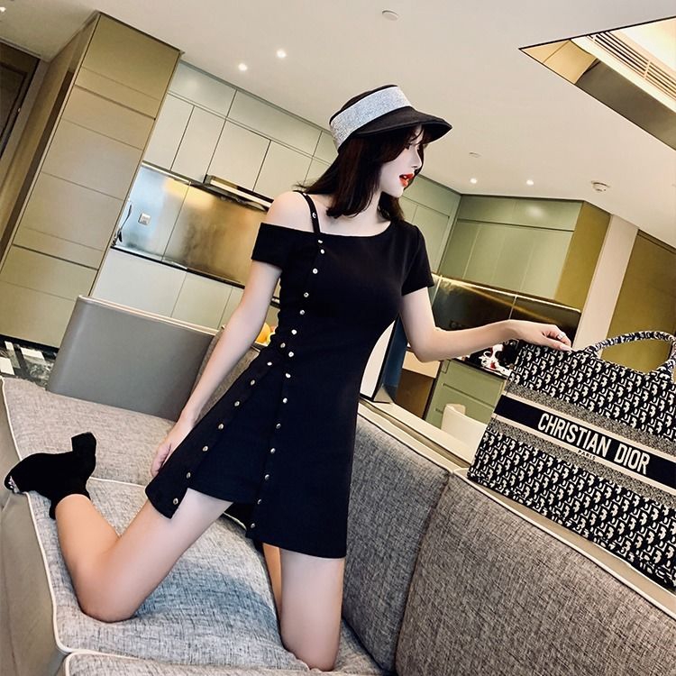 Đầm Nữ Vai Dây Kiểu Dáng Thời Trang Quyến Rũ | BigBuy360 - bigbuy360.vn