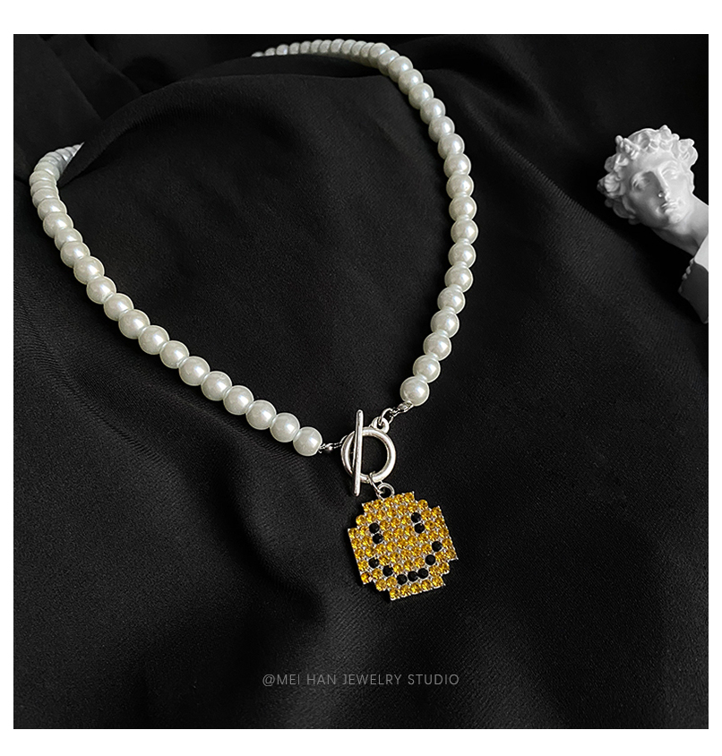 Dây chuyền ngọc trai mặt cười phong cách hip hop Nhật Bản