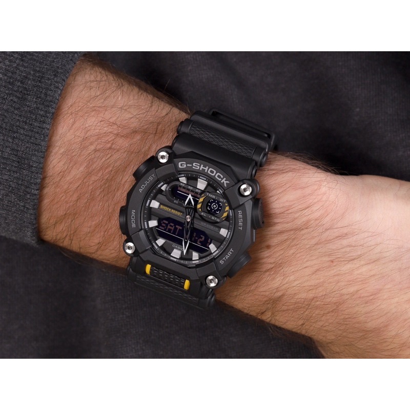 Đồng hồ nam Casio G-SHOCK GA-900-1A chống va đập chính hãng