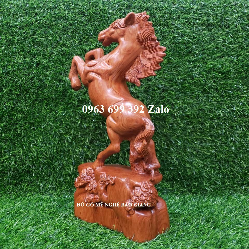 Tượng con ngựa bằng gỗ hương cao 30 cm