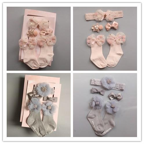 Bộ phụ kiện tóc kèm vớ nhiều kiểu dáng xinh xắn dành cho bé gái