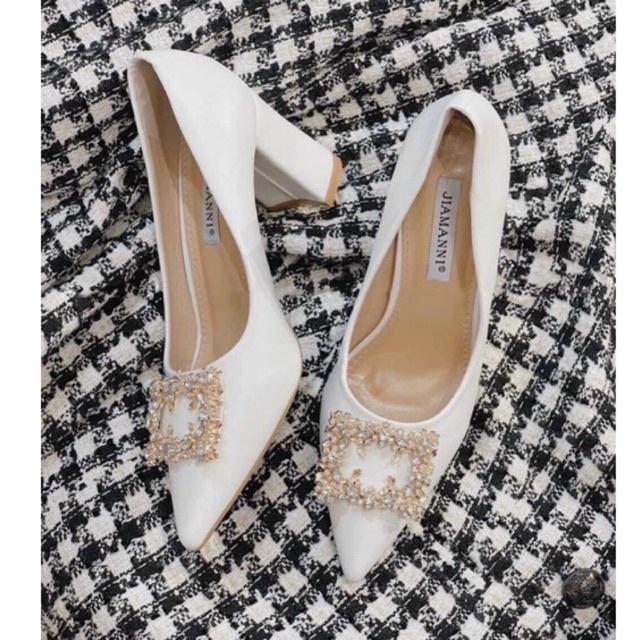 Giày cao gót bít mũi nhọn gót vuông 8 phân mũi hiệu đá vuông hoa liti siêu sang K30