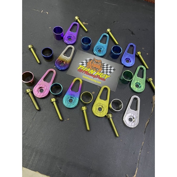 Móc treo đồ titan gr5 độ dày 4,5li cho các dòng xe vario click winner sonic wave