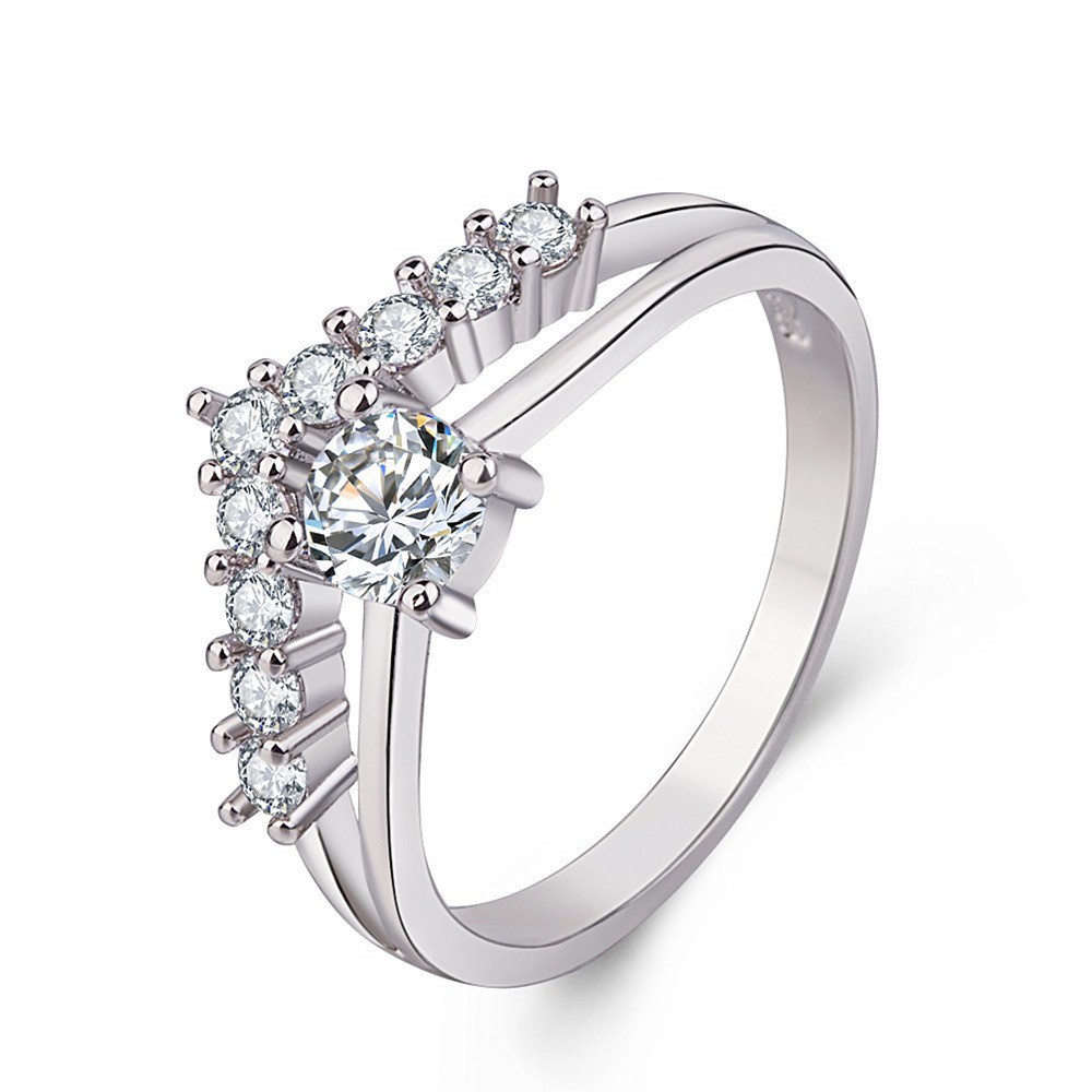 Nhẫn Đính Hôn Kim Cương Pha Lê Vàng Trắng Thiết Kế Sang Trọng Thời Trang Nữ