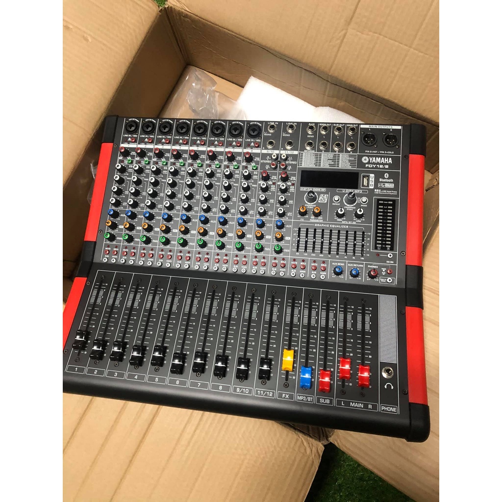 Bàn mixer karaoke sân khấu Yamaha FDY 12/2