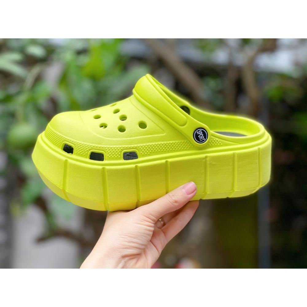 Dép sục bánh mì nữ Crocs đế cao đến 5cm siêu nhẹ đi êm chân cực hách chiều cao hot trend 2022