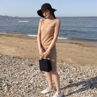 Váy len tăm body tay lỡ