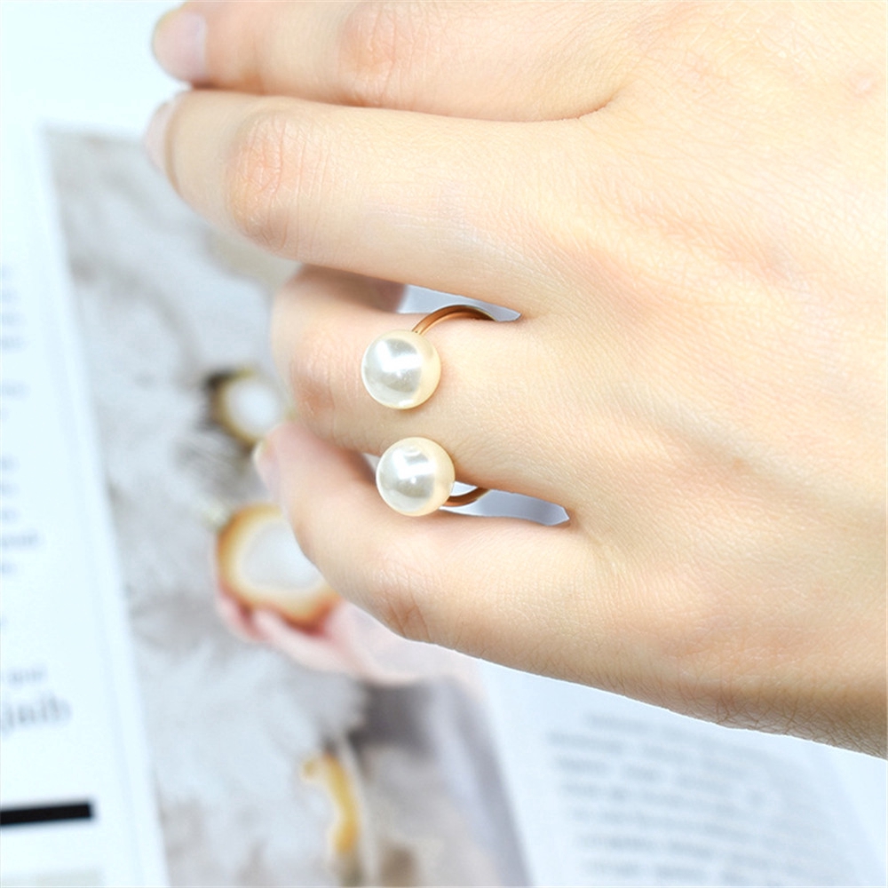 Nhẫn hở hình chữ U đính hạt nhựa