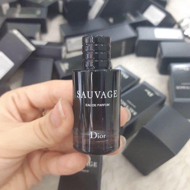Nước hoa mini  𝑫𝑰𝑶𝑹 𝑺𝑨𝑼𝑽𝑨𝑮𝑬 -𝑴𝑰𝑵𝑰.𝑷𝑬𝑹𝑭𝑼𝑴𝑬-