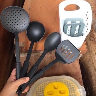Bộ dụng cụ nhà bếp Sharp
