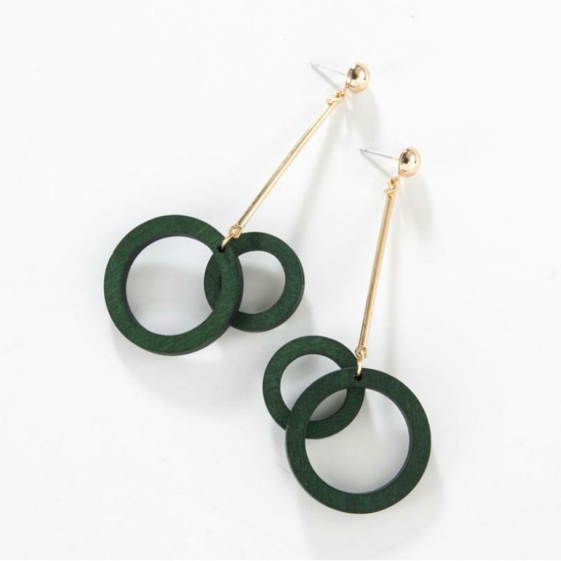 khuyên tai gỗ xanh