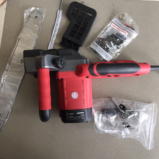 Máy cưa xích GEOX