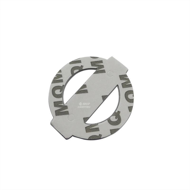 Miếng dán logo Nissan trang trí vô lăng xe hơi tiện dụng