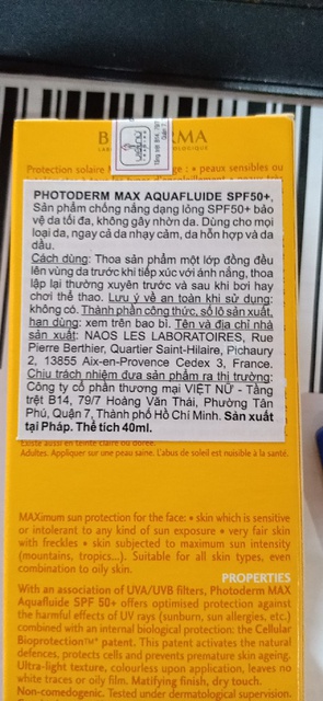 Kem chống nắng giảm bóng nhờn cho mọi loại da Photoderm MAX Aquafluide SPF 50+ - 40ml