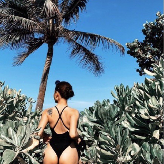 Swimsuit chéo lưng | BigBuy360 - bigbuy360.vn