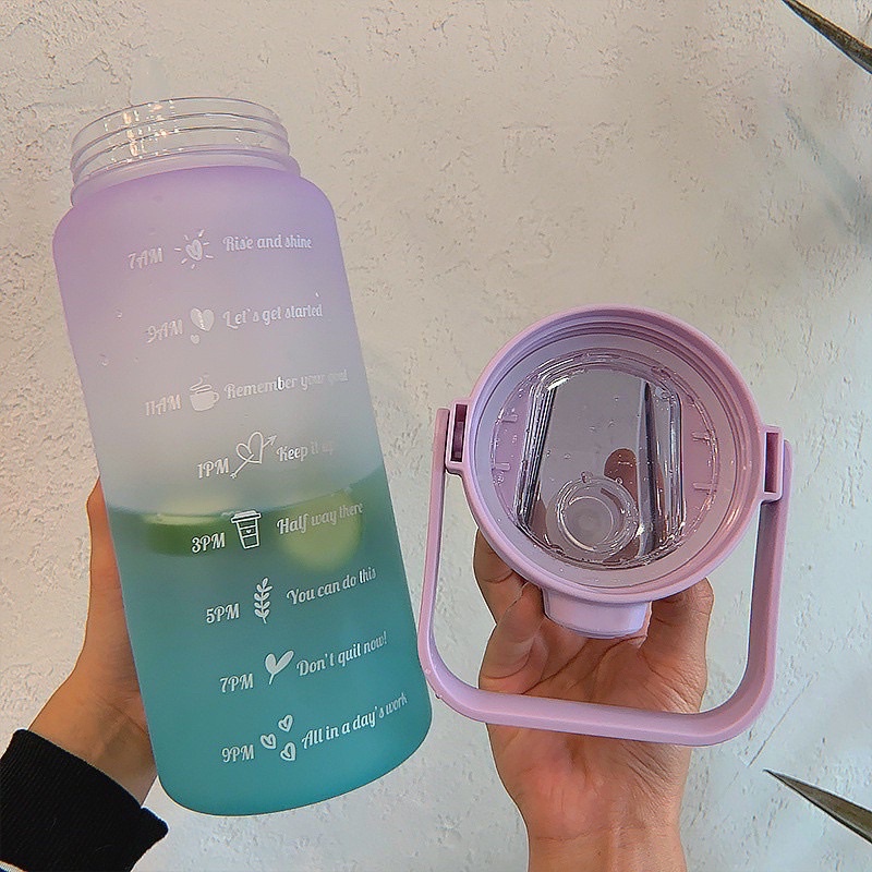 Bình nước 2 lít tặng Sticker dành cho người lười uống nước Fan House bình nước cute 2L có ống hút, vạch chia nhắc giờ