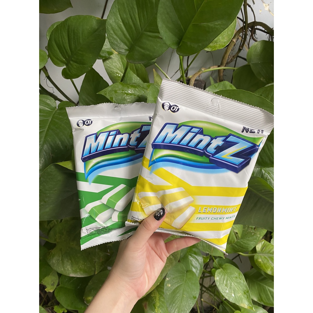 Kẹo Nhai Trái Cây MintZ LemonMint Chewy Vị Chanh (Gói 150g-vàng)