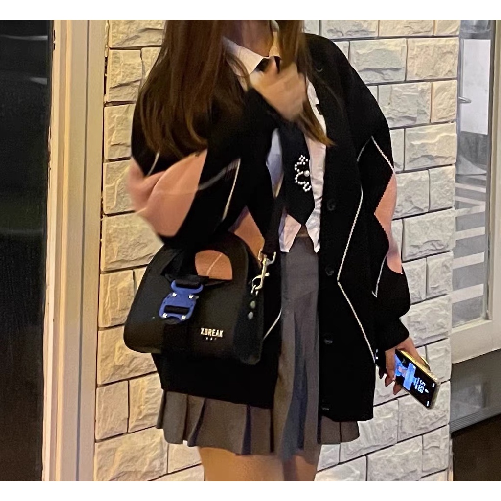 Túi Đeo Chéo Vai Hình Vuông 2022 Màu Xanh Thời Trang Đa Năng Có Khóa Cài Cho Nữ