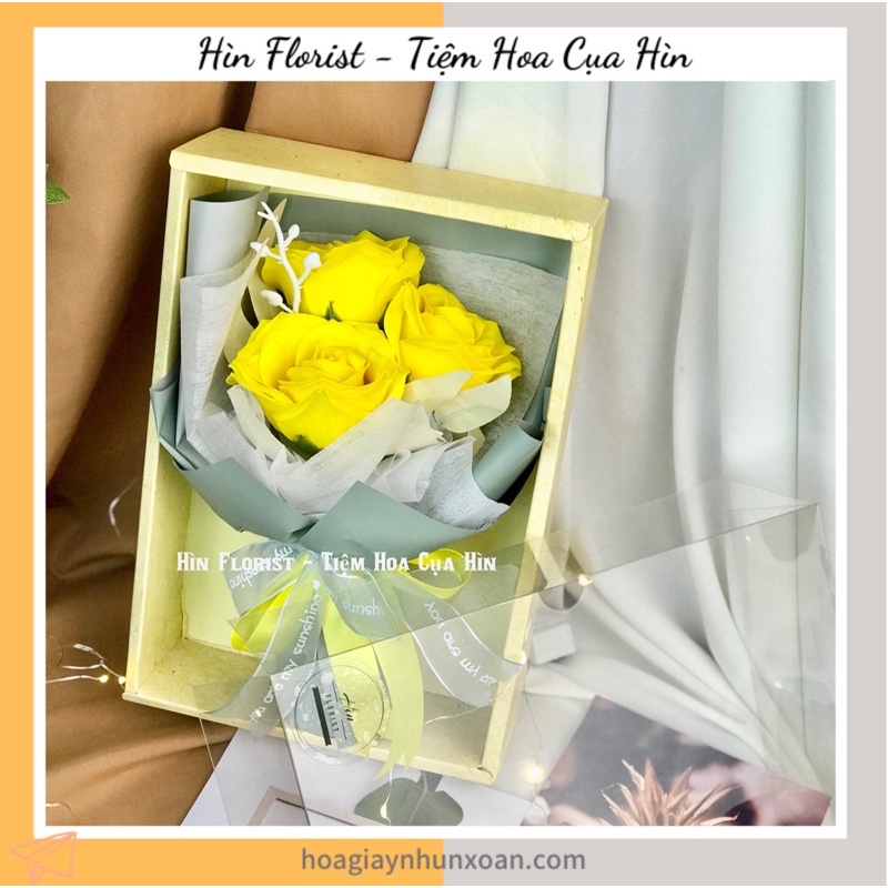 Hộp Hoa Hồng Sáp Vĩnh Cửu Màu Vàng 3 Bông Nắp Mica Trong - TPHCM Có Dịch Vụ Nowship Giao Nhanh 2-3H