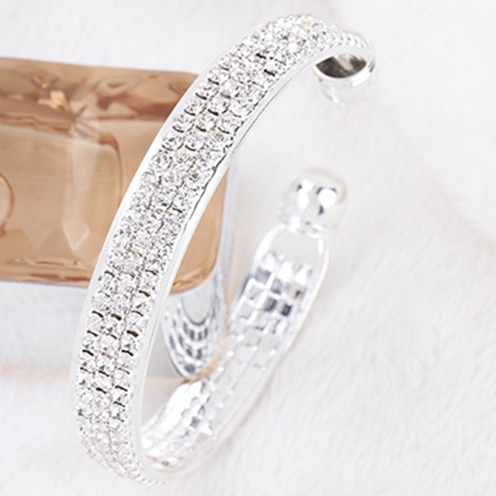 Vòng Đeo Tay Dạng Hở 3 Hàng Đính Đá Lấp Lánh Dành Cho Cô Dâu