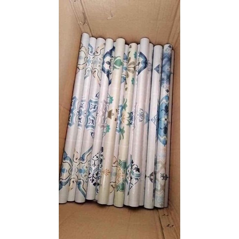 Giấy dán bếp chống dầu mỡ hoa văn đẹp, cuộn giấy dán bếp khổ lớ kích thước 61cm x 3M
