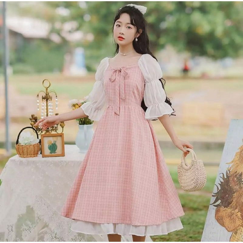 Đầm cổ vuông tay phồng nhẹ nhàng thơ mộng kiểu Pháp