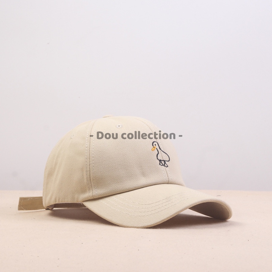 Mũ Lưỡi Trai (Nón Kết) Unisex Thiêu Logo Hình Vịt - Chất Liệu Cotton - Dou Collection - Mã NV043
