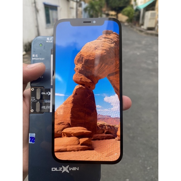 Màn Hình LCD -12 vs 12pr  Giá Rẻ Chất lượng ok Dễ tháo lắp gắn vào là ok không kén main