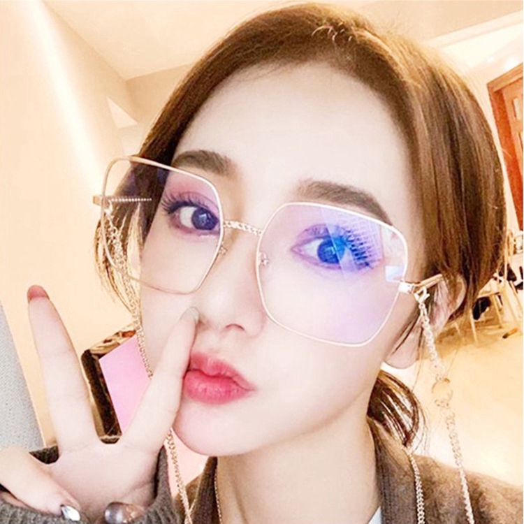 Thời trang kính vuông retro | BigBuy360 - bigbuy360.vn