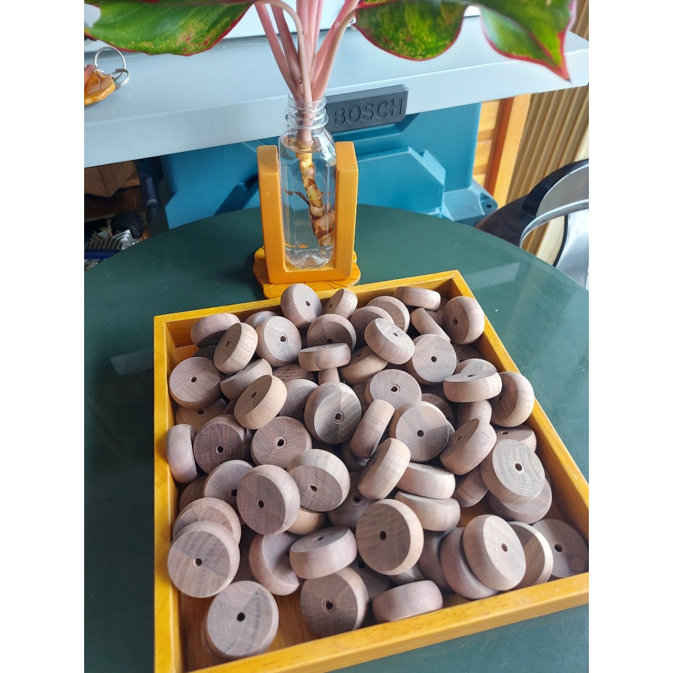 Bánh xe gỗ wanult, sử dụng thay thế chỗ bánh xe đồ chơi bằng gỗ tự nhiên