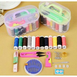 Bộ kim chỉ gia đình 35k tiện lợi.