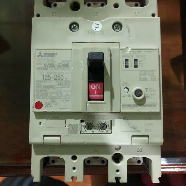 Aptomat chống giật nhật bản 3 pha 250A