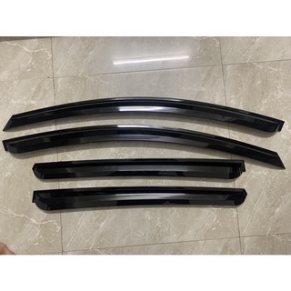 vè mưa i30cw hàn quốc