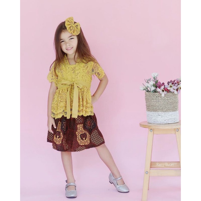 Kebaya SARASWATI | Áo kiểu Javanese cho bé | Bé Kebaya | Áo sơ mi cho trẻ sơ sinh | Kebaya cho trẻ mới biết đi | Áo sơ mi Javanese COUPLE | Batik COUPLE | Batik Children
