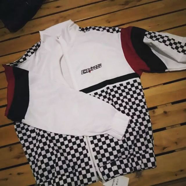 [Mã WASTMAY giảm 15% tối đa 30K đơn 150K] Áo khoác gió ulzzang unisex Siêu chất | BigBuy360 - bigbuy360.vn