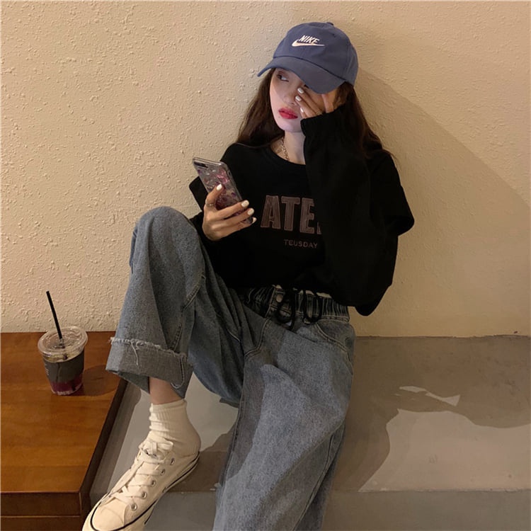 Áo croptop dài tay nỉ ATEL rút gấu tay phối bèo phom rộng dáng suông cực xinh | BigBuy360 - bigbuy360.vn