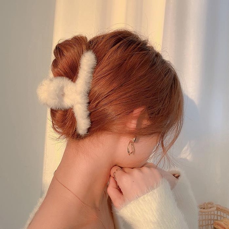 Kẹp tóc phủ lông thời trang thu đông Hàn Quốc 2021