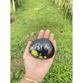 Hòn đá biết ơn mẫu Biết Ơn