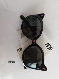 Kính H&M
