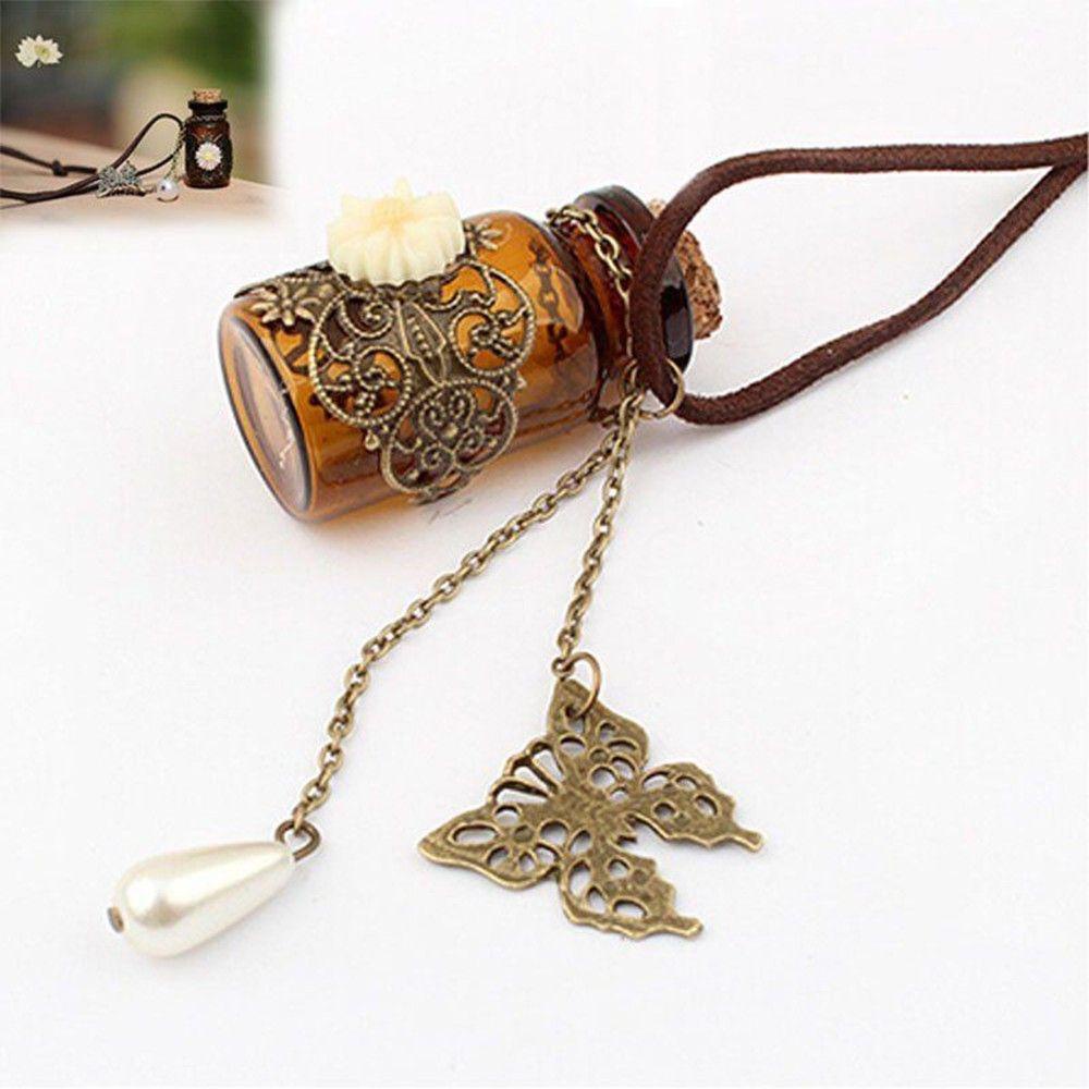Vòng cổ Da Mặt Hình Bướm Dễ Thương