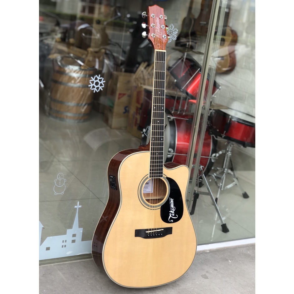 Guitar acoustic Takamine có EQ