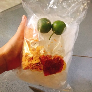 Bánh tráng trộn hành phi