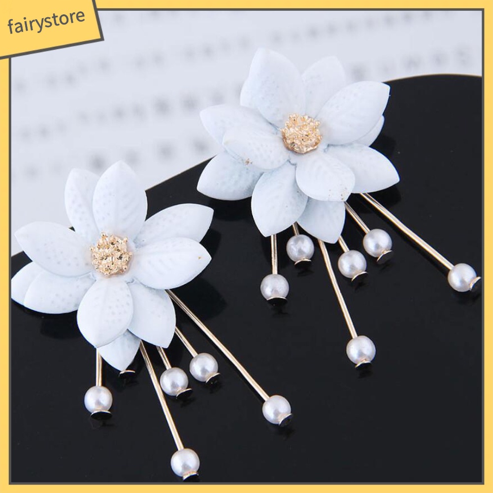 Bông Tai Hình Cánh Hoa Đính Ngọc Trai Giả Xinh Xắn